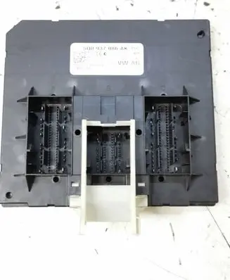 Volkswagen PASSAT B8 Comfort/convenience module 5Q0937086AK F005V01739 ER0119093