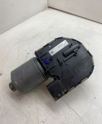 Volkswagen Touran III Wiper motor 5TB955119A