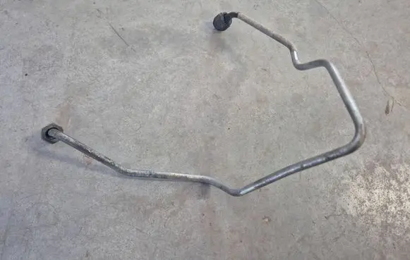 Toyota Hilux (AN10, AN20, AN30) Fuel injector supply line/pipe 2370330100