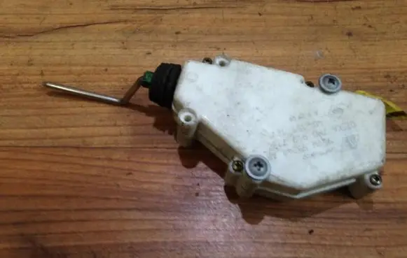Volkswagen Sharan Central locking motor 7m0959775c 95vw9b241ab
