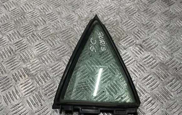 Rear vent window glass