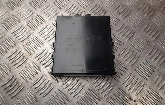 Toyota Prius (XW50) Keyless (KESSY) go control unit/module 8999047260