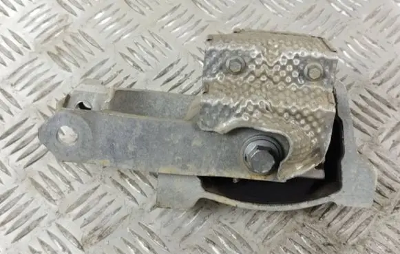 Land Rover Evoque II Engine mount bracket K8D26H051AA