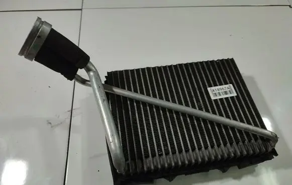 Volkswagen PASSAT B5 A/C cooling radiator (condenser)