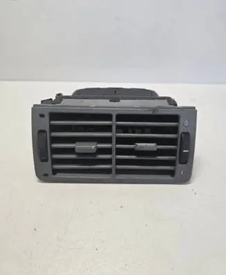 BMW 7 E38 Rear air vent grill 64228390117