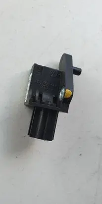 Skoda Superb B6 (3T) Airbag deployment crash/impact sensor