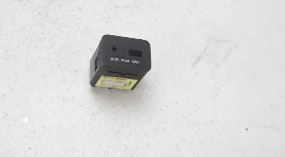 KIA Optima AUX in-socket connector 96120-2T500 2T500