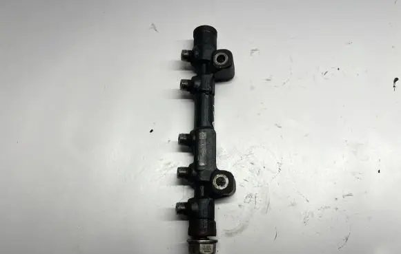 Peugeot 208 Fuel main line pipe 9804776780