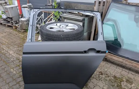 Volkswagen Touran III Rear door 