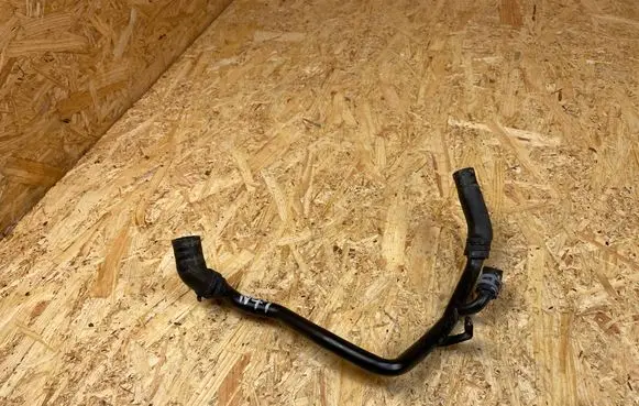 Audi A3 S3 8V Engine coolant pipe/hose 04L121058AD 04L121064T 04L121058AE