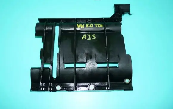 Volkswagen Touareg I Oil sump 07Z115221G