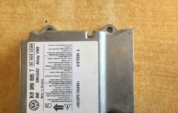 Seat Altea XL Airbag control unit/module 1K0909605T