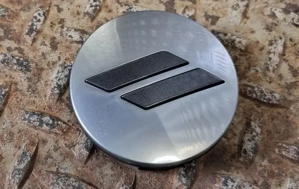 Dodge Challenger Original wheel cap 6CZ27TRMAA