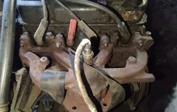 Ford Fiesta Exhaust manifold 95bf9430ae