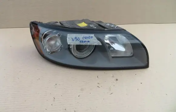 Volvo S40 Headlight/headlamp 30678913