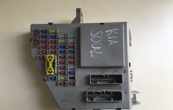 KIA Soul Fuse box set 919502K233 1013523009