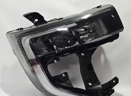 Renault Master III Headlight/headlamp 260106174R