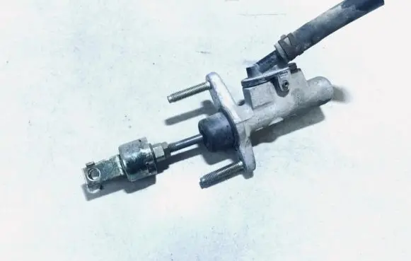 Clutch master cylinder