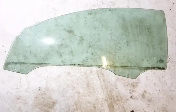 Peugeot 206 Front door window glass four-door