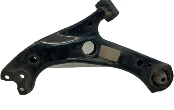 Toyota Prius (XW50) Front control arm