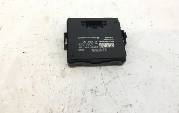 Volkswagen PASSAT B8 Gateway control module 3Q0907530L