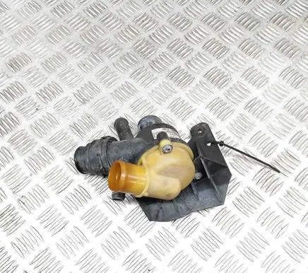 Land Rover Discovery 5 Thermostat housing HPLA8575AB