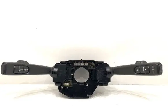 Volvo V50 Wiper turn signal indicator stalk/switch P30772253