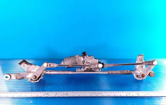 Subaru Forester SH Front wiper linkage and motor 86511SC010