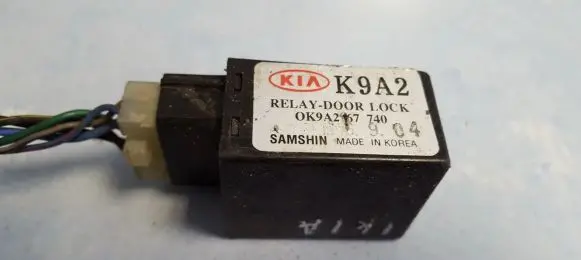 KIA Clarus Door control unit/module 0k9a267740