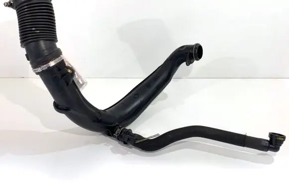 Citroen C5 Air intake hose/pipe 9684878980