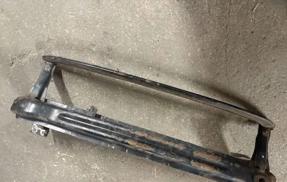 Volkswagen Polo V 6R Front axle beam 