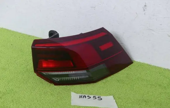 Volkswagen Golf VIII Rear/tail lights 5H0945096B