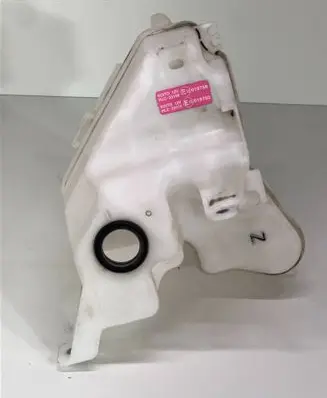 Toyota RAV 4 (XA50) Windshield washer fluid reservoir/tank 060851663