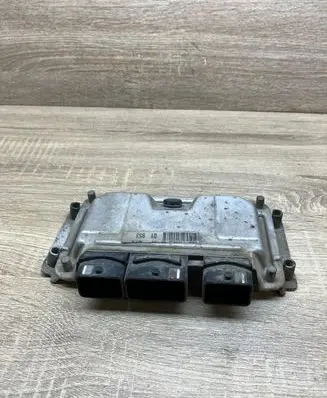 Peugeot 206 Engine control unit/module 9643218980 0261207477