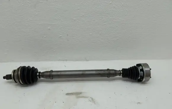 Skoda Fabia Mk2 (5J) Front driveshaft