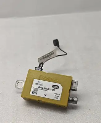 Land Rover Range Rover L405 Aerial antenna amplifier BJ3219G255BA 20120919