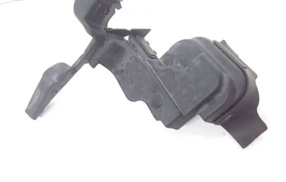 Toyota Auris E180 Other engine bay part 5382502041