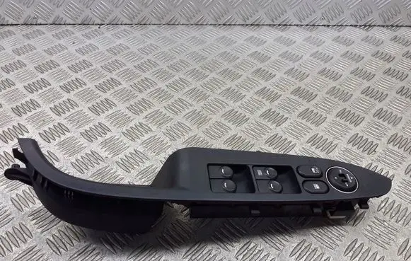 Hyundai i30 Front door window switch trim 93570-2L010