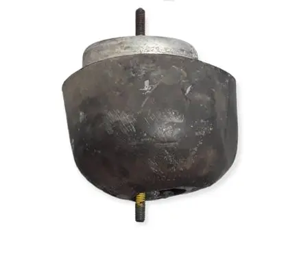 Volkswagen PASSAT B5.5 Engine mount bracket