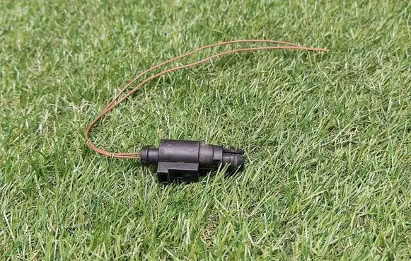 Volkswagen Tiguan Outside/exterior temperature sensor 8Z0820535