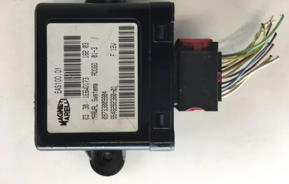 Toyota Corolla Verso AR10 Fuel injection pump control unit/module 09733009904 964828238001