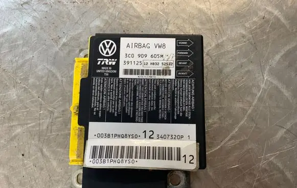 Volkswagen PASSAT B6 Airbag control unit/module 3C0909605M