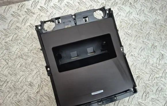 Mercedes-Benz GLE (W166 - C292) Glove box central console M20395 149991 204212