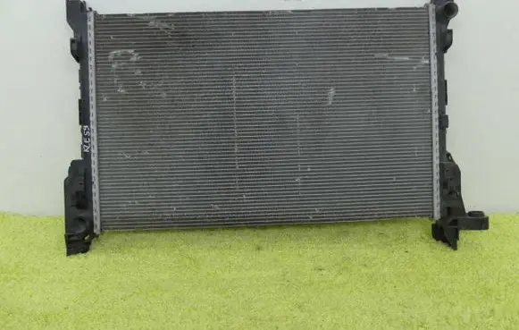 Renault Trafic III (X82) Coolant radiator 214104966R