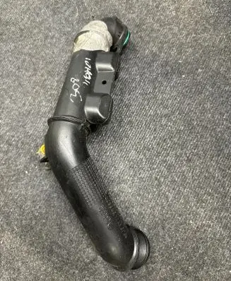 Peugeot 308 Turbo air intake inlet pipe/hose 9653778480