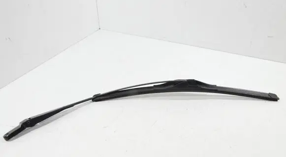 Porsche 911 996 Rear wiper blade arm 996628040