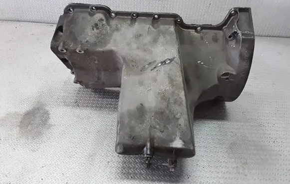 Oil sump