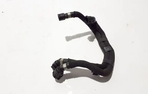 BMW 5 G30 G31 G38 Engine coolant pipe/hose 8596403