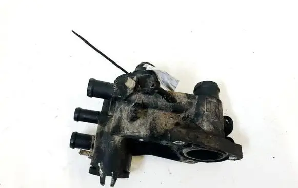 Volkswagen Golf III Engine coolant pipe/hose
