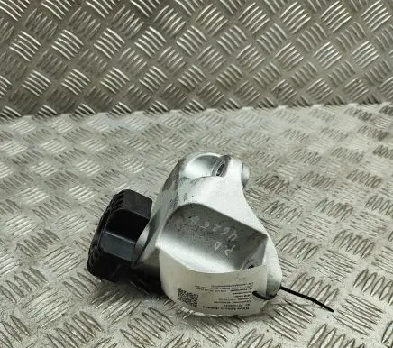 Volvo XC40 Engine mount bracket 32298843